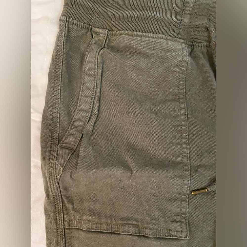 Faherty Cargo Drawstring Pants - Picture 5 of 8